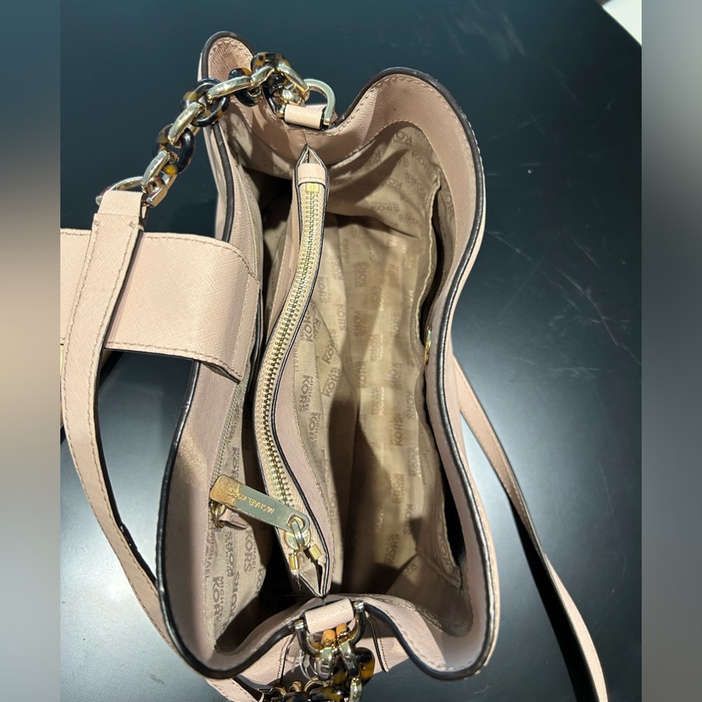 Michael Kors Sofia And Wallet - image 2